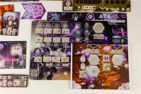 Anachrony: Szczeliny czasu