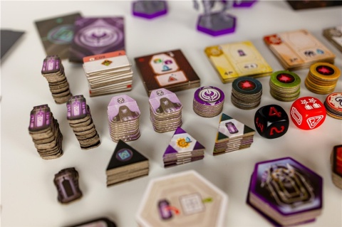 Anachrony: Szczeliny czasu