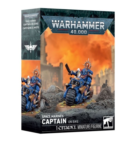 WARHAMMER 40.000: Space Marines - Captain on Bike