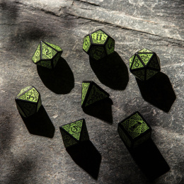 Q-WORKSHOP Komplet kości Celtyckie 3D Czarno-zielone