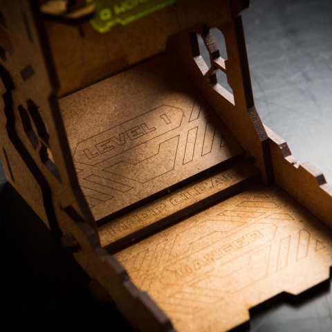 Q-WORKSHOP Wieża do kości TECH